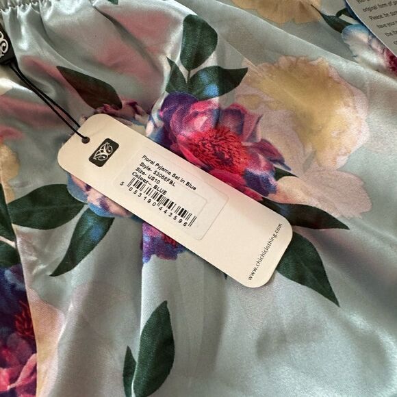 Floral Pyjama Set in Blue - Picture 4 of 4